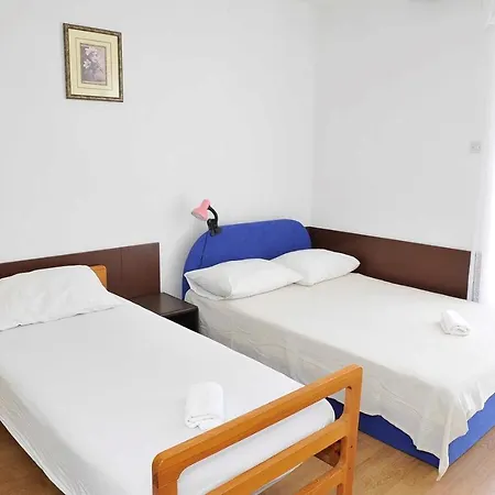 Popovac 736 Guest house