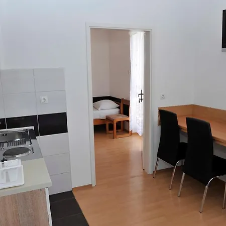 Guest house Popovac 736