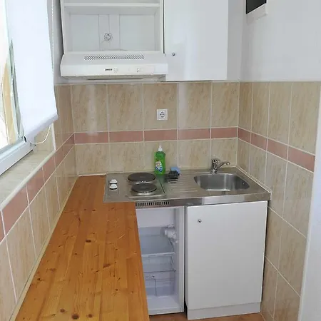 Popovac 736 Pensjonat 3*